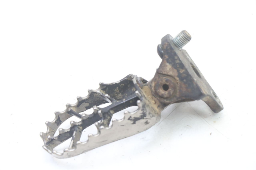 photo de CALE PIED AVANT GAUCHE YAMAHA YZ-F YZF 250 (2007 - 2013)