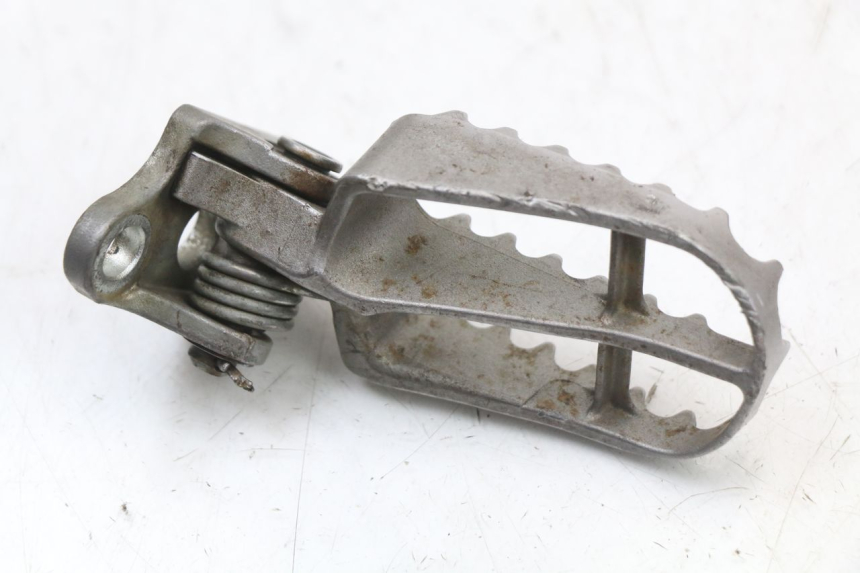 photo de REPOSE-PIED AVANT GAUCHE YAMAHA YZ 125 (2017 - 2021) - Vue d’ensemble