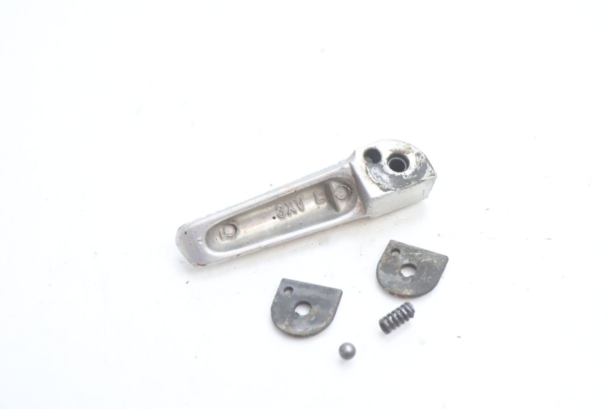 photo de CALE PIED AVANT GAUCHE YAMAHA YZF R GENESIS 750 (1993 - 1998) - Autre angle de vue
