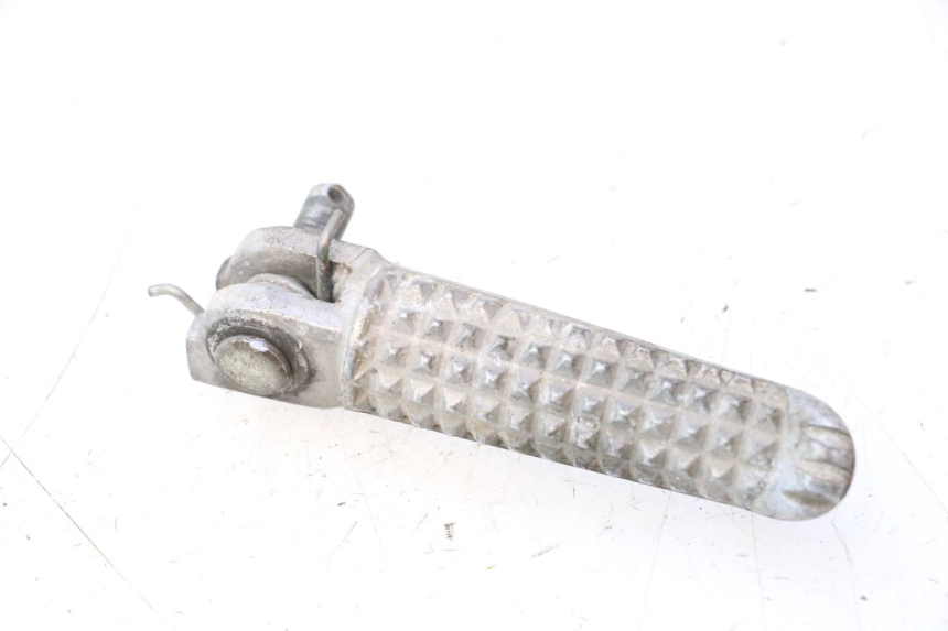 photo de CALE PIED AVANT GAUCHE YAMAHA YZF R6 600 (2008 - 2009) - Vue principale