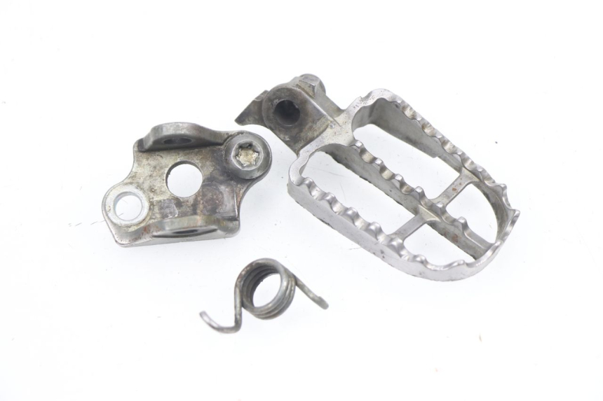 photo de CALE PIED AVANT GAUCHE YAMAHA YZF YZ-F 450 (2006 - 2009) - Vue principale