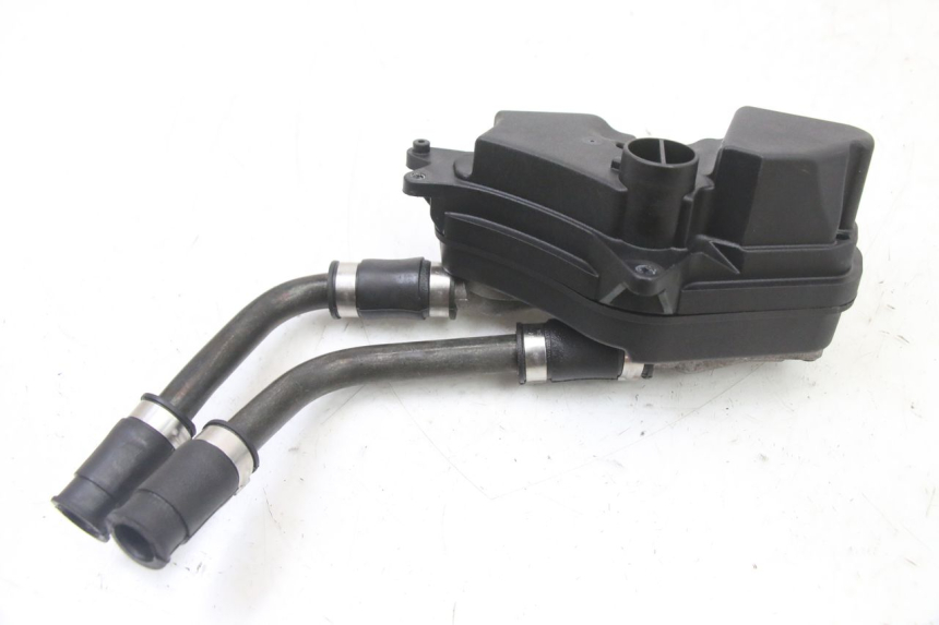 photo de CANISTER PIAGGIO NRG POWER PUREJET 50 (2018 - 2021) - Autre angle de vue