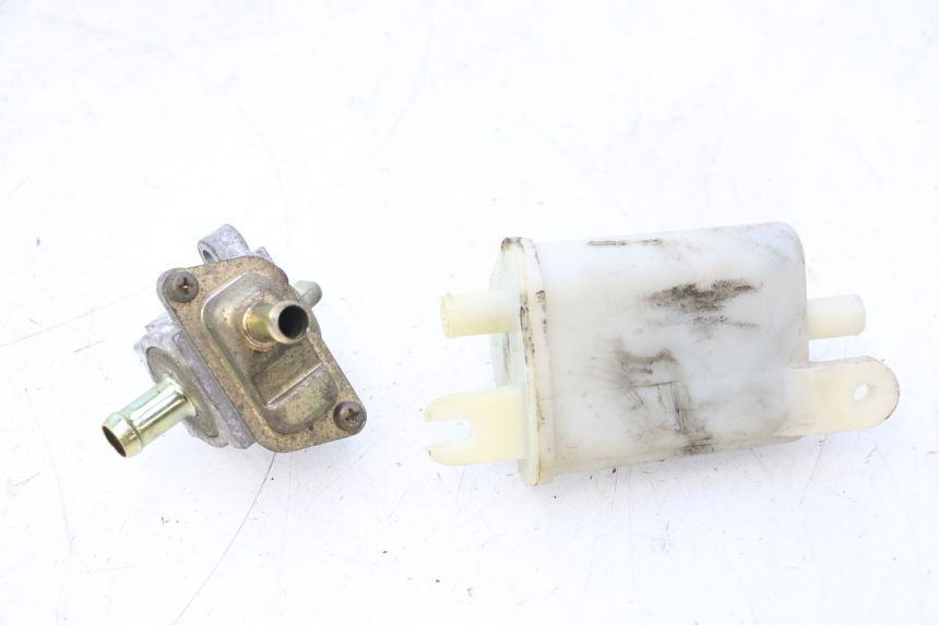 photo de CANISTER YAMAHA YP MAJESTY 125 (2002 - 2006) - Vue principale
