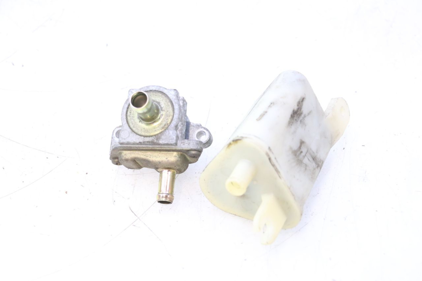 photo de CANISTER YAMAHA YP MAJESTY 125 (2002 - 2006) - Zoom état d’usage