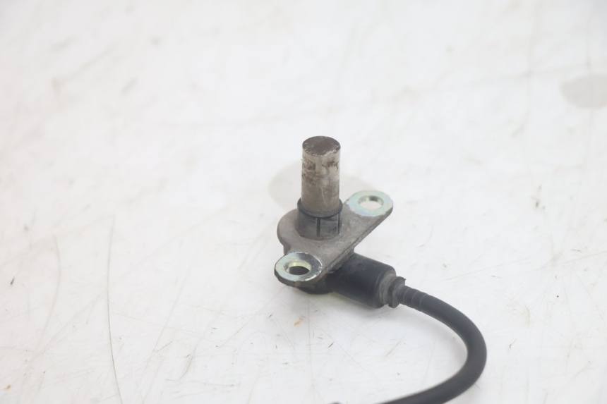 photo de CAPTEUR ABS ARRIERE SUZUKI BURGMAN EXECUTIVE ABS 650 (2006 - 2012) - Vue d’ensemble