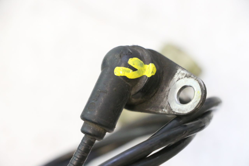 photo de CAPTEUR ABS ARRIERE PEUGEOT SATELIS 125 (2013 - 2018) - Points de fixation