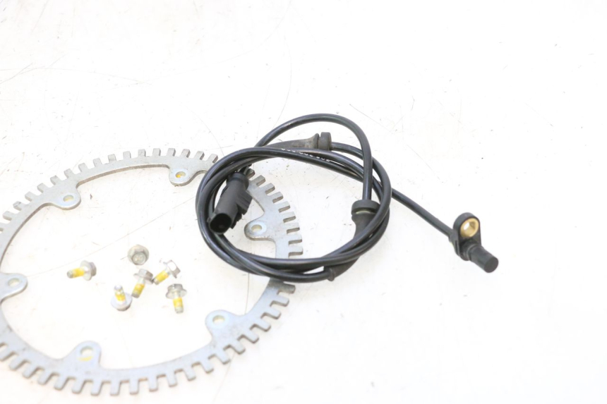 photo de CAPTEUR ABS ARRIERE CAN-AM SPYDER RS 1000 (2008 - 2012) - Points de fixation