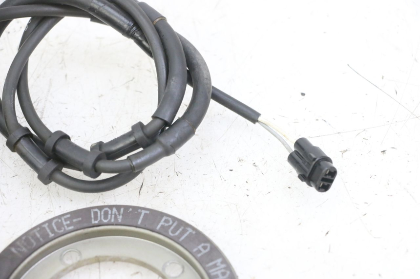 photo de CAPTEUR ABS ARRIERE YAMAHA XJ6 ABS 600 (2008 - 2016)
