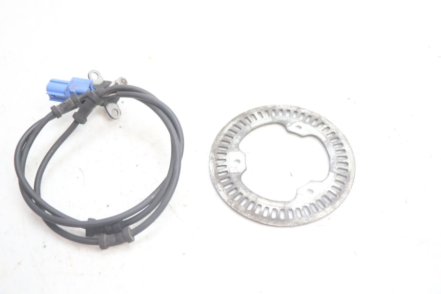 photo de CAPTEUR ABS AVANT SUZUKI BURGMAN EXECUTIVE ABS 650 (2006 - 2012) - Zoom état d’usage
