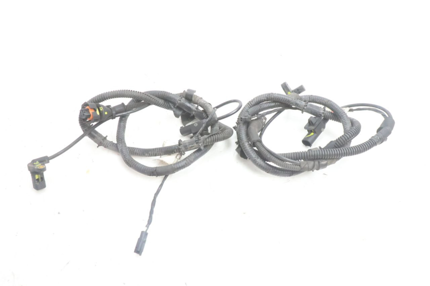 photo de CAPTEUR ABS AVANT PIAGGIO MP3 500 (2016 - 2018) - Autre angle de vue