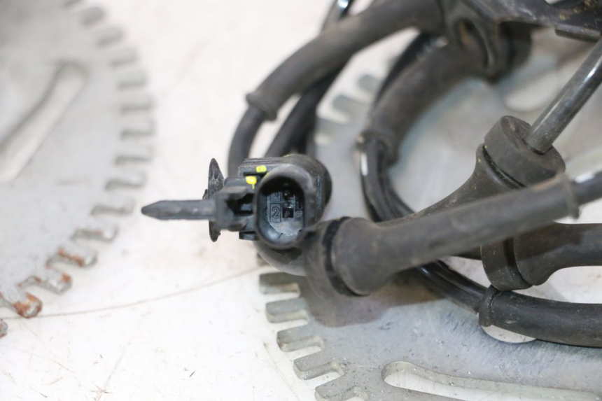 photo de CAPTEUR ABS AVANT CAN-AM SPYDER RS 1000 (2008 - 2012) - Vue d’ensemble