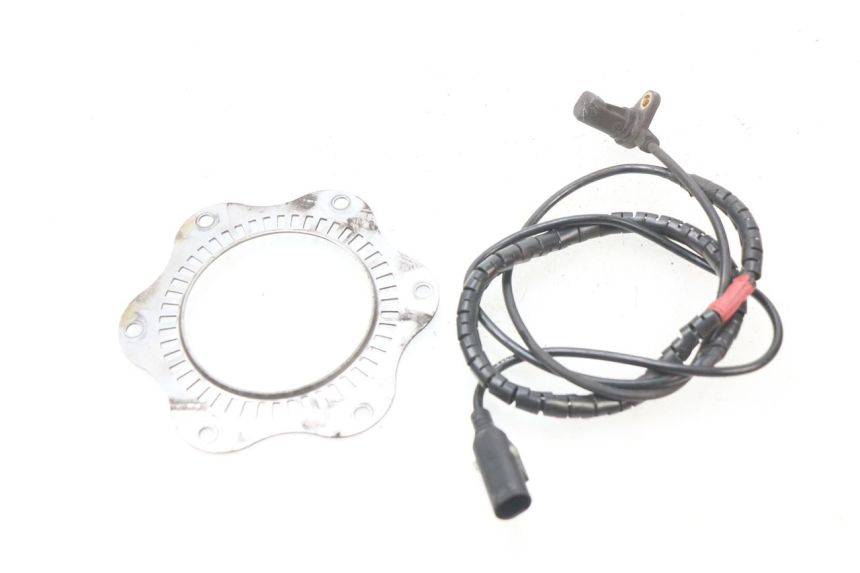 photo de CAPTEUR ABS AVANT PIAGGIO VESPA GTS IE ABS 300 (2016 - 2018) - Détail de la pièce