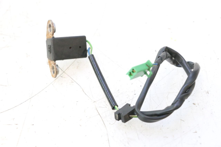 photo de CAPTEUR ALLUMAGE HONDA CB TWO FIFTY 250 (1991 - 2002) - Gros plan technique