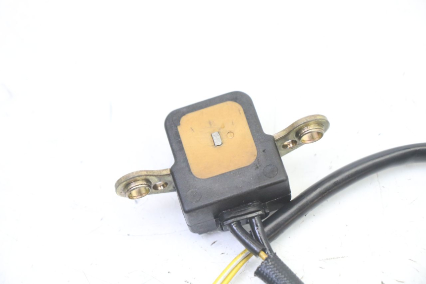 photo de CAPTEUR ALLUMAGE HONDA CBR RR FIREBLADE 900 (1992 - 1994)