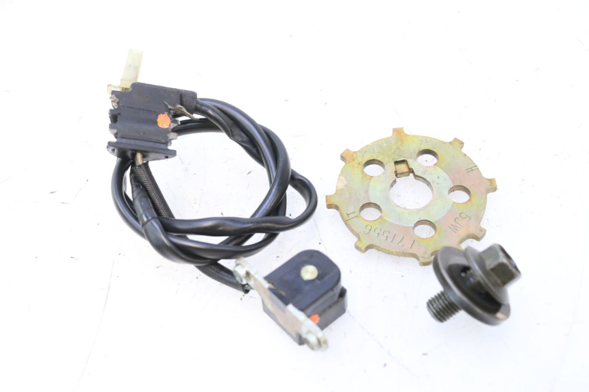 photo de CAPTEUR ALLUMAGE YAMAHA FJR 1300 (2001 - 2005) - Vue principale