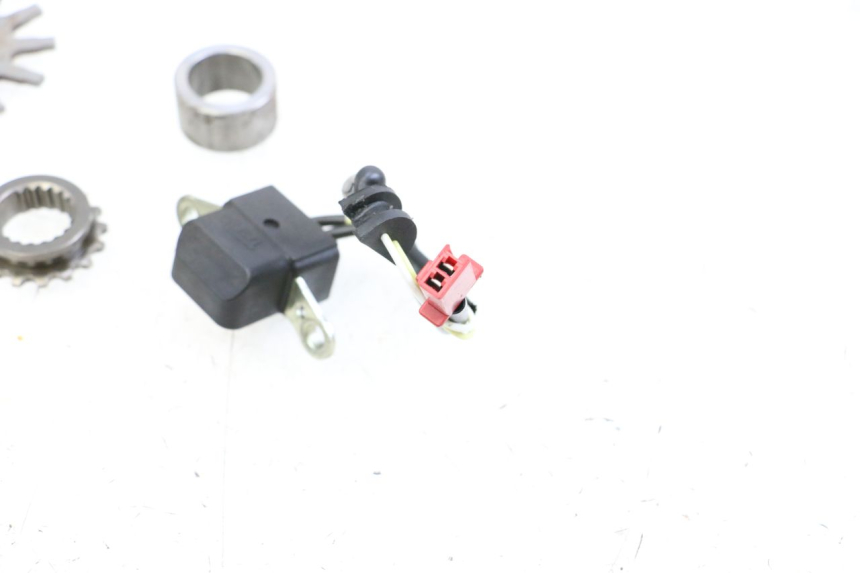 photo de CAPTEUR ALLUMAGE HONDA FJS SILVER WING SILVERWING 400 (2005 - 2008)