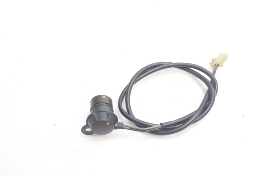 photo de CAPTEUR ALLUMAGE YAMAHA YZF R GENESIS 750 (1993 - 1998) - Autre angle de vue