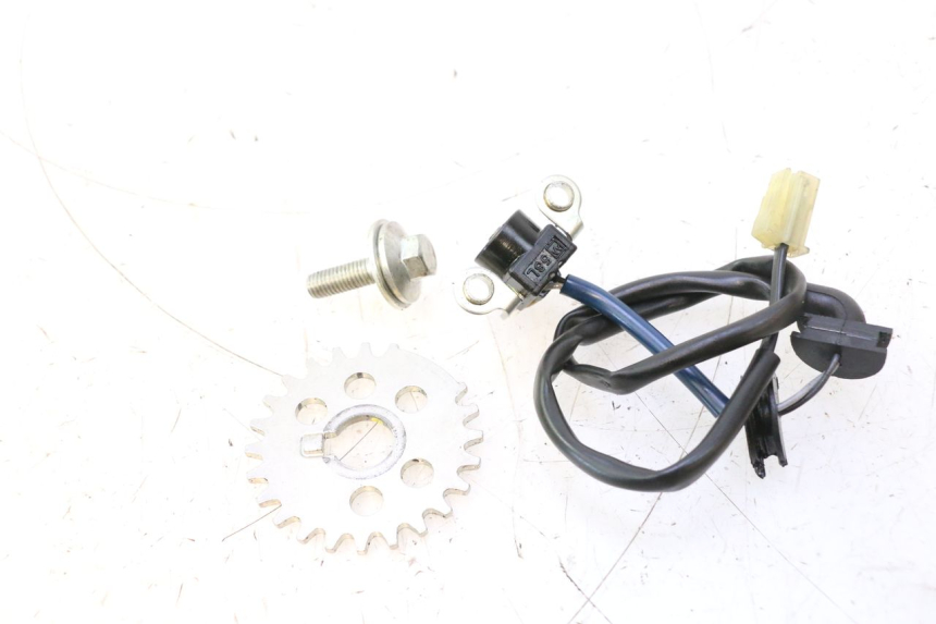 photo de CAPTEUR ALLUMAGE YAMAHA YZF R6 600 (2008 - 2009) - Autre angle de vue