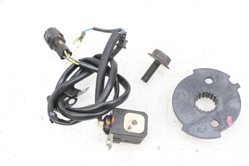 photo de CAPTEUR ALLUMAGE KAWASAKI ZR 7 750 (1999 - 2001) - Zoom état d’usage