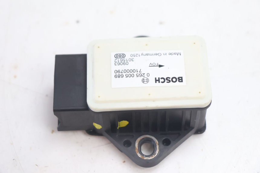 photo de CAPTEUR D'ANGLE CAN-AM SPYDER RS 1000 (2008 - 2012) - Autre angle de vue