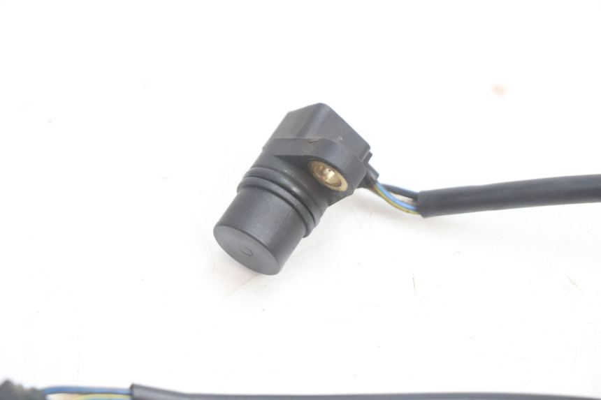 photo de CAPTEUR ARBRE A CAMES YAMAHA FJR 1300 (2001 - 2005) - Zoom état d’usage