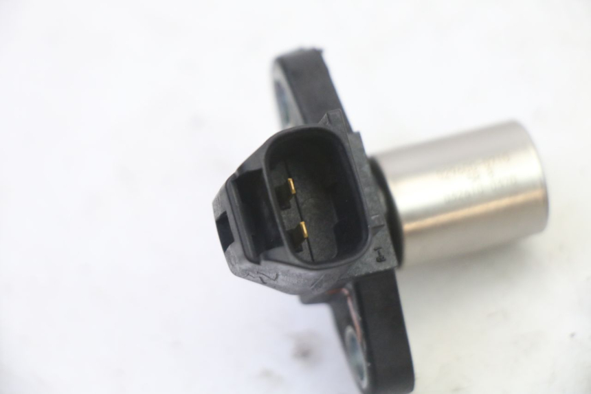 photo de CAPTEUR ARBRE A CAMES SUZUKI GSR 750 (2011 - 2017)