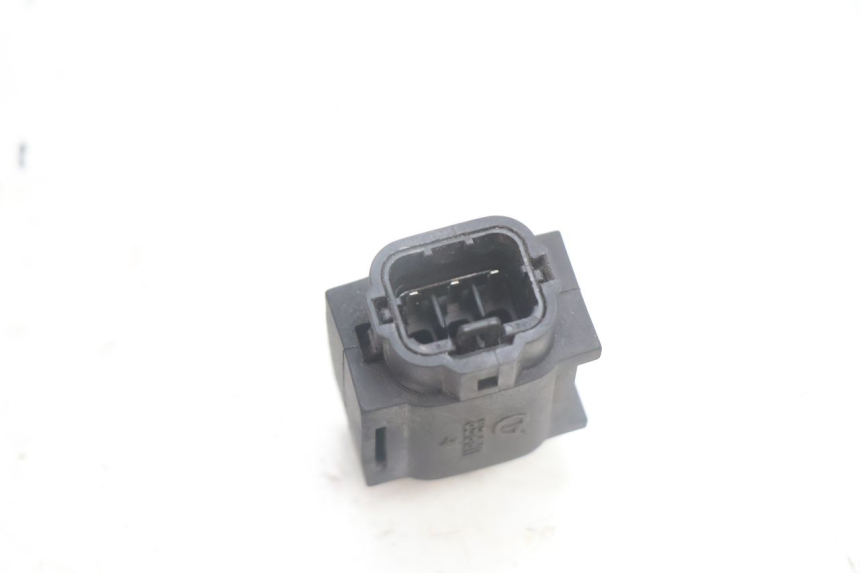 photo de CAPTEUR CHUTE SUZUKI BURGMAN EXECUTIVE ABS 650 (2006 - 2012) - Autre angle de vue
