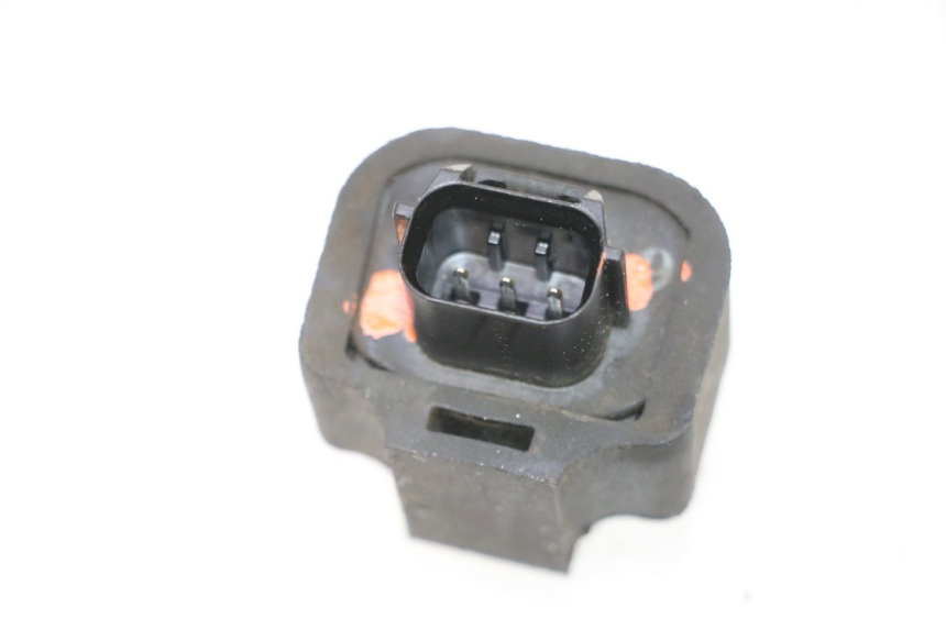 photo de CAPTEUR CHUTE KAWASAKI ER-6 ER6 F ABS 650 (2012 - 2016) - Zoom état d’usage
