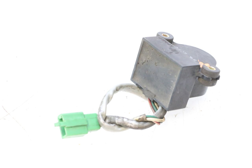 photo de CAPTEUR CHUTE HONDA ST PAN EUROPEAN 1100 (1990 - 2002) - Gros plan technique