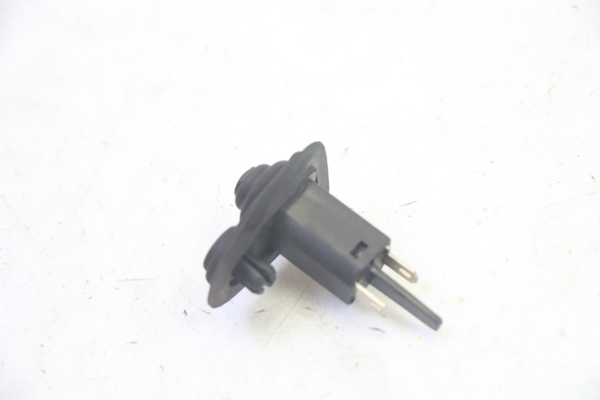 photo de CAPTEUR OUVERTURE COFFRE PIAGGIO MP3 500 (2016 - 2018) - Zoom état d’usage