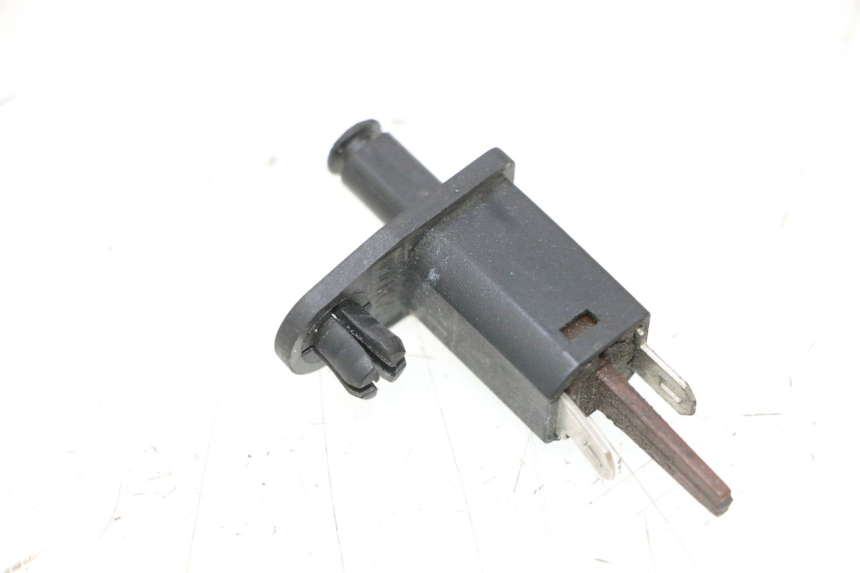 photo de CAPTEUR OUVERTURE COFFRE PIAGGIO MP3 RL 250 (2006 - 2010) - Zoom état d’usage