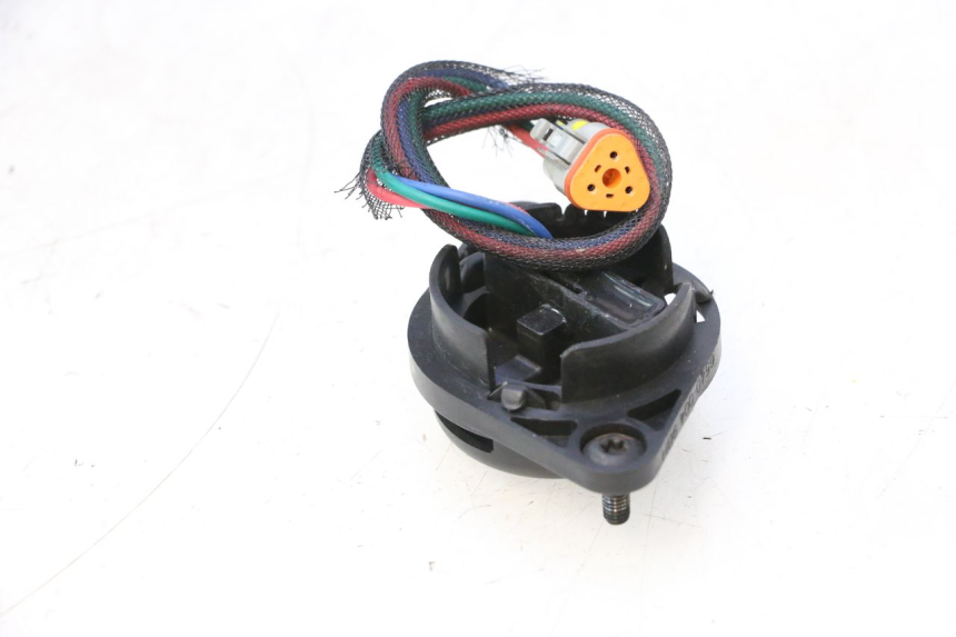 photo de CAPTEUR OUVERTURE SELLE CAN-AM SPYDER RS 1000 (2008 - 2012) - Points de fixation