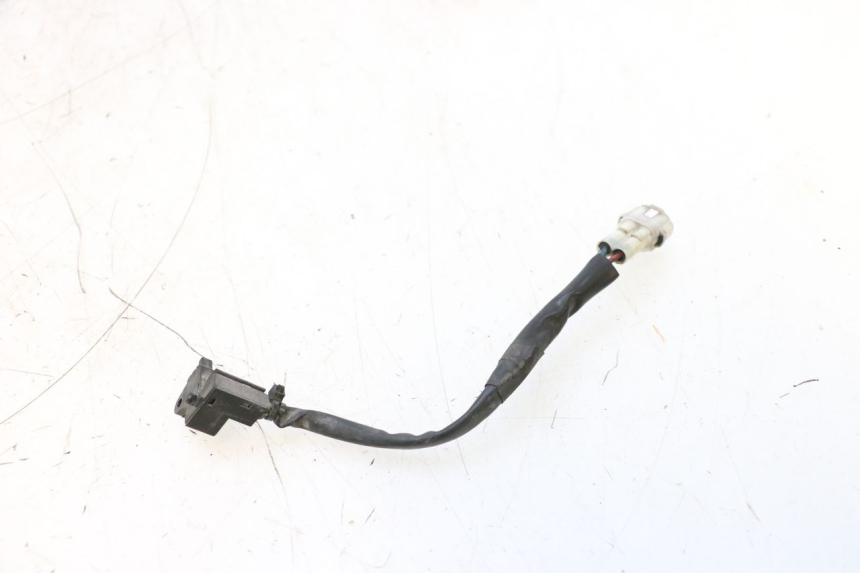 photo de CAPTEUR OUVERTURE SELLE YAMAHA XP T-MAX ABS 500 (2005 - 2005) - Gros plan technique