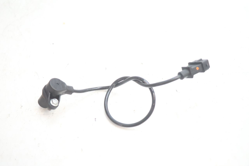 photo de CAPTEUR POINT MORT HAUT GILERA GP 800 (2007 - 2013) - Gros plan technique