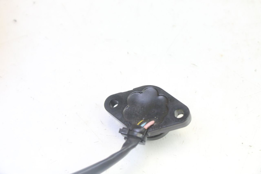 photo de CAPTEUR POINT MORT YAMAHA YZF YZ-F 450 (2014 - 2016)