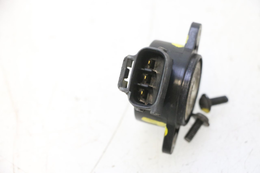 photo de CAPTEUR TPS SUZUKI BURGMAN 125 (2007 - 2014) - Détail de la pièce