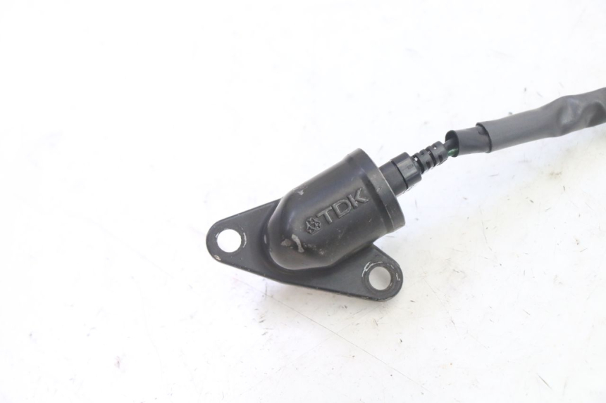 photo de CAPTEUR VITESSE HONDA CBR RR FIREBLADE 900 (1992 - 1994)