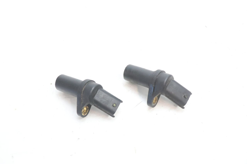 photo de CAPTEUR VITESSE PIAGGIO MP3 LT 400 (2007 - 2012) - Autre angle de vue