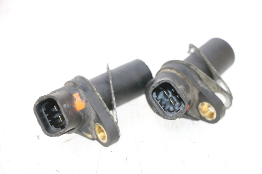 photo de CAPTEUR VITESSE PIAGGIO MP3 RL 250 (2006 - 2010) - Zoom état d’usage