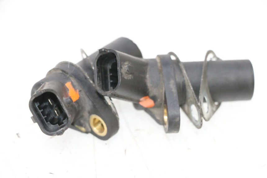 photo de CAPTEUR VITESSE PIAGGIO MP3 RL 250 (2006 - 2010) - Autre angle de vue