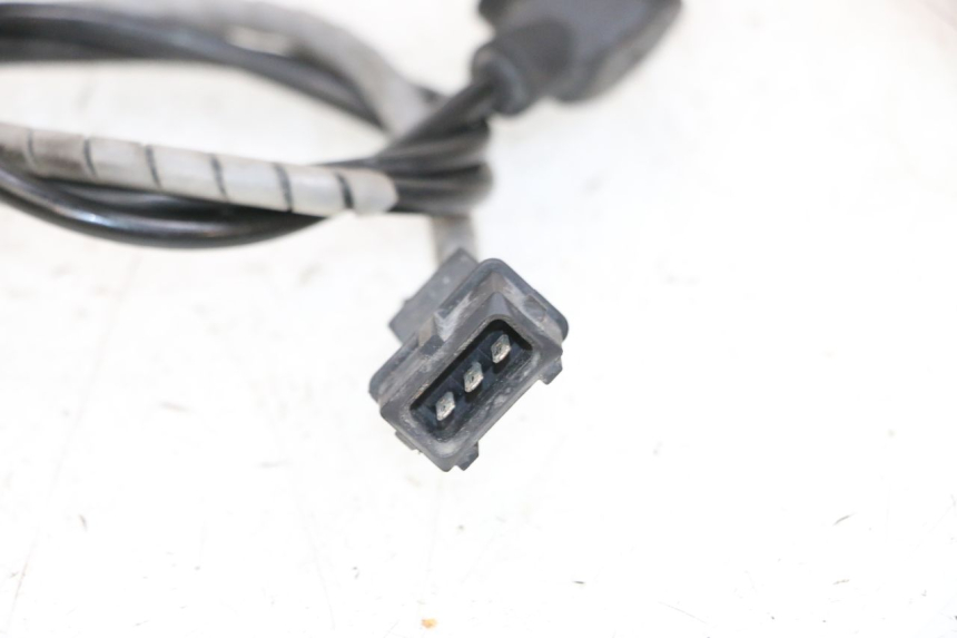 photo de CAPTEUR VITESSE PIAGGIO NEW TYPHOON 50 (2018 - 2021) - Autre angle de vue