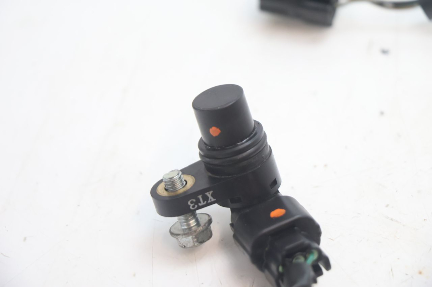photo de CAPTEUR VITESSE HONDA PCX (JF28) 125 (2009 - 2011) - État de surface