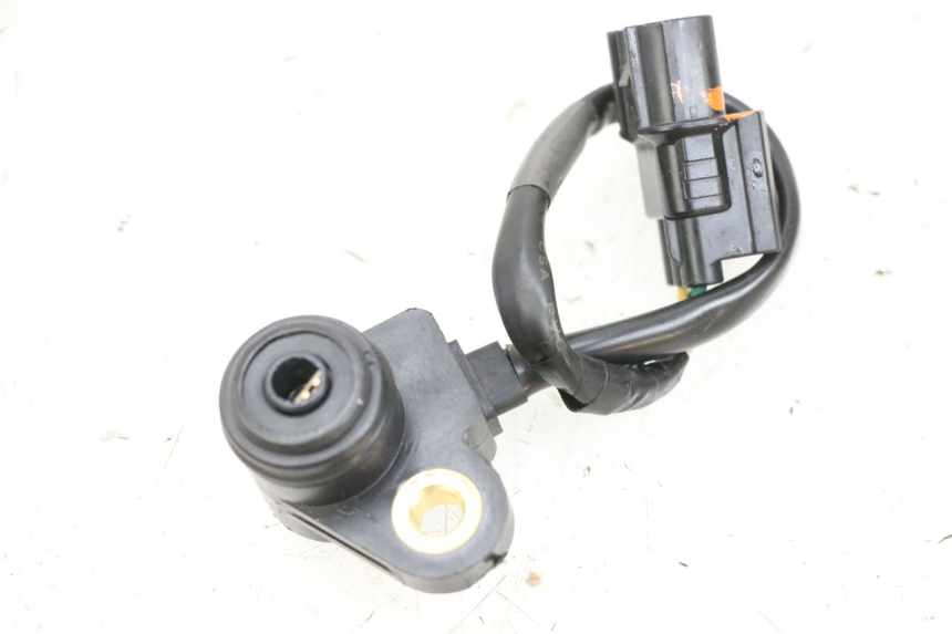 photo de CAPTEUR DE POSITION ROLL LOCK PIAGGIO MP3 HPE 300 (2019 - 2026) - Autre angle de vue