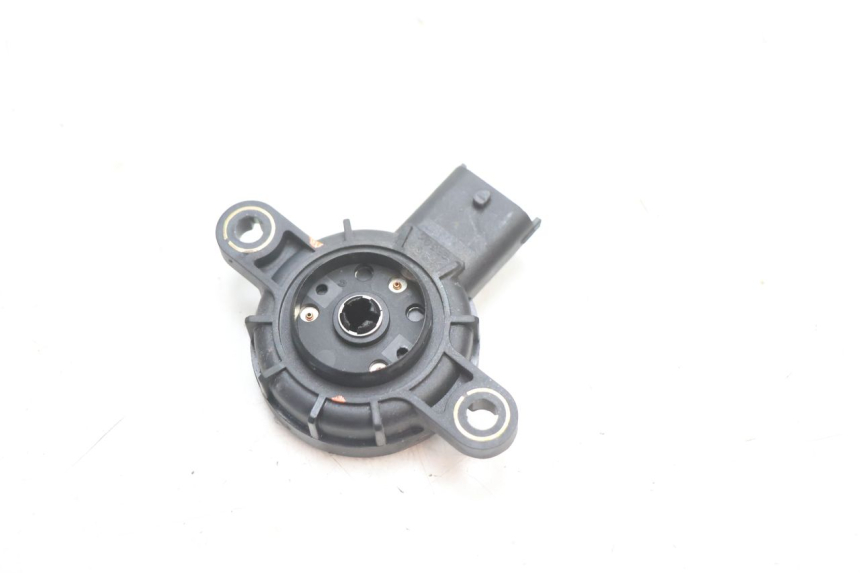 photo de CAPTEUR DE POSITION ROLL LOCK PIAGGIO MP3 LT 400 (2007 - 2012) - Autre angle de vue