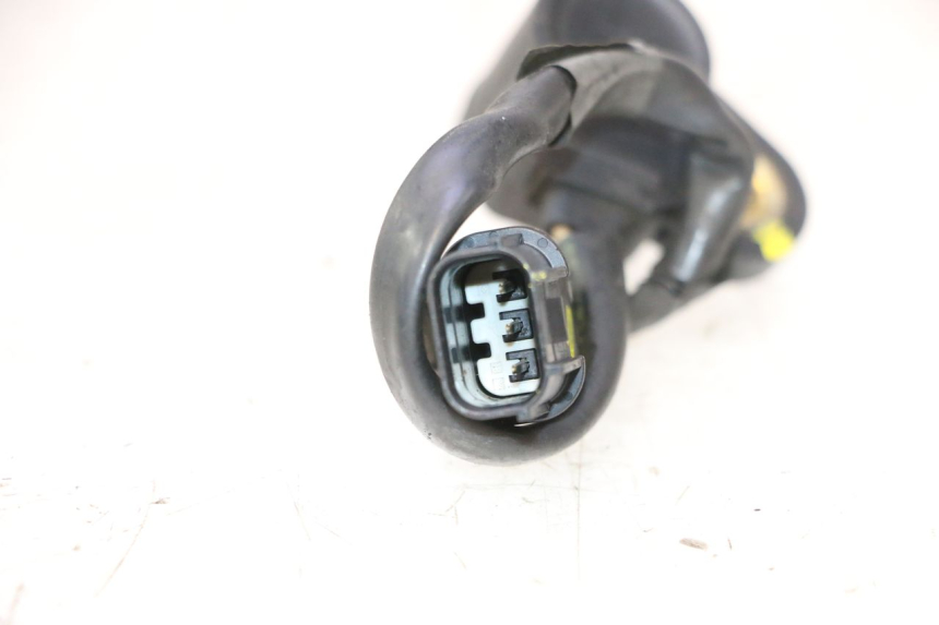 photo de CAPTEUR DE POSITION ROLL LOCK PIAGGIO MP3 500 (2011 - 2015) - Zoom état d’usage