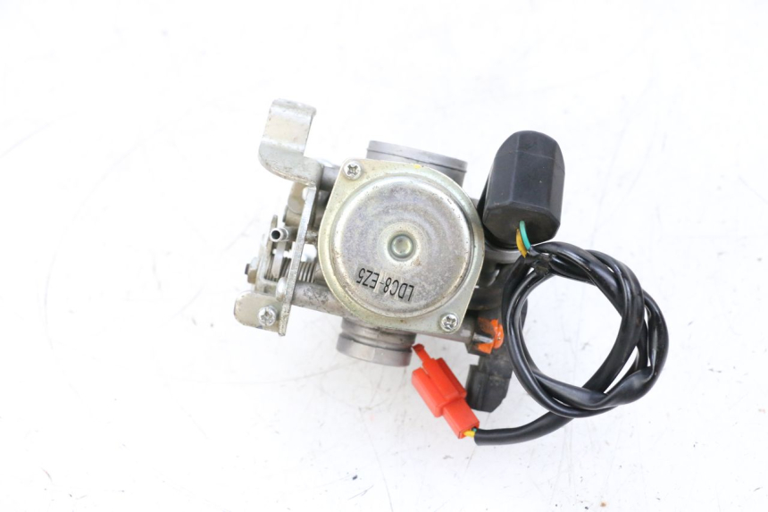 photo de CARBURATEUR KYMCO AGILITY 4T 50 (2018 - 2022) - Gros plan technique