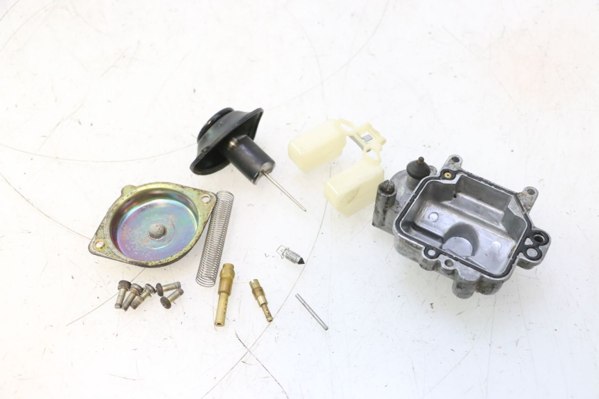 photo de CARBURATEUR KYMCO AGILITY 4T 50 (2005 - 2018) - Vue principale
