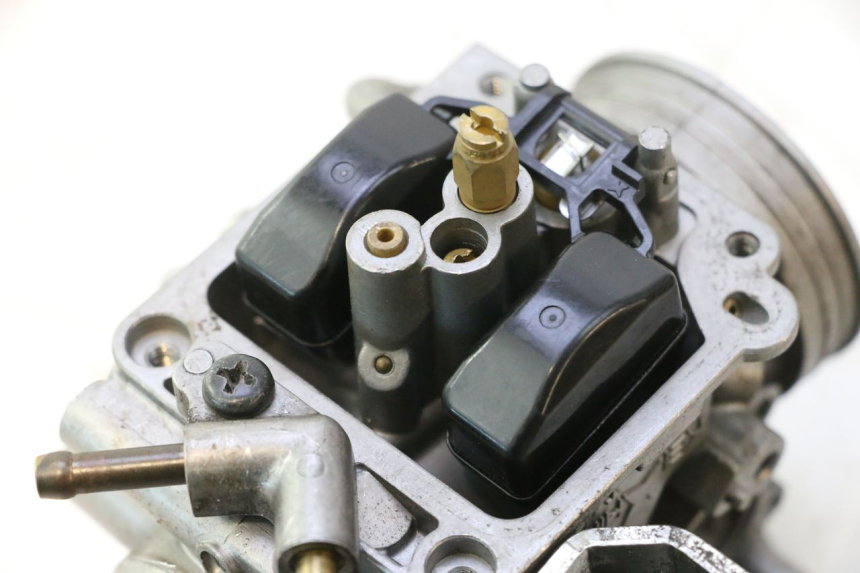 photo de CARBURATEUR APRILIA ATLANTIC S 125 (2010 - 2013) - Points de fixation
