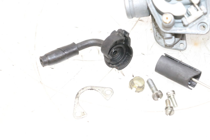 photo de CARBURATEUR MBK BOOSTER SPIRIT NAKED 50 (2004 - 2017) - Vue rapprochée