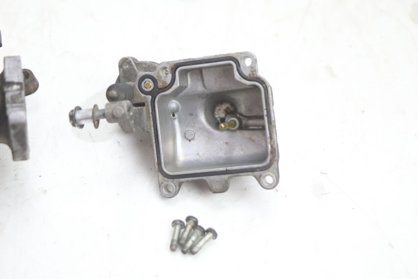 photo de CARBURATEUR HONDA CB TWO FIFTY 250 (1991 - 2002) - Zoom composants